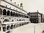 1890, archivio F.lli Alinari, a destra si scorge il Fondaco delle biade. (Fabio Fusar)